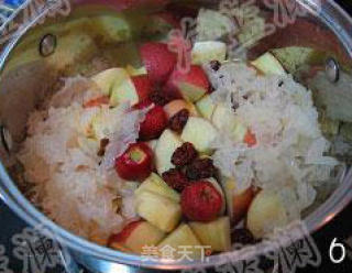 Apple Tremella Red Fruit Soup recipe