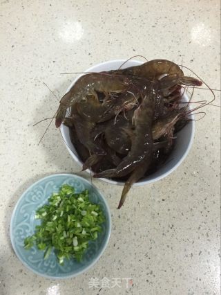 【yiwu】fried Shrimp with Douban Scallion Fragrant recipe
