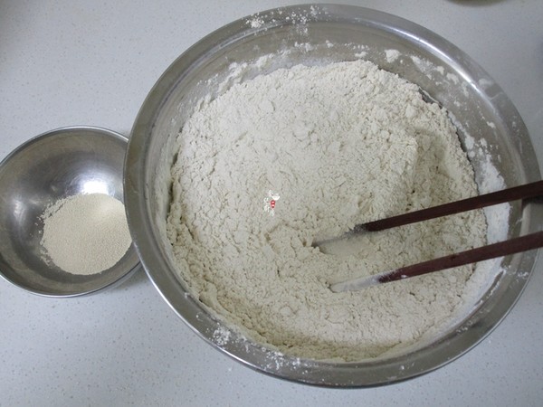 Pork Buns with Shredded Radish recipe