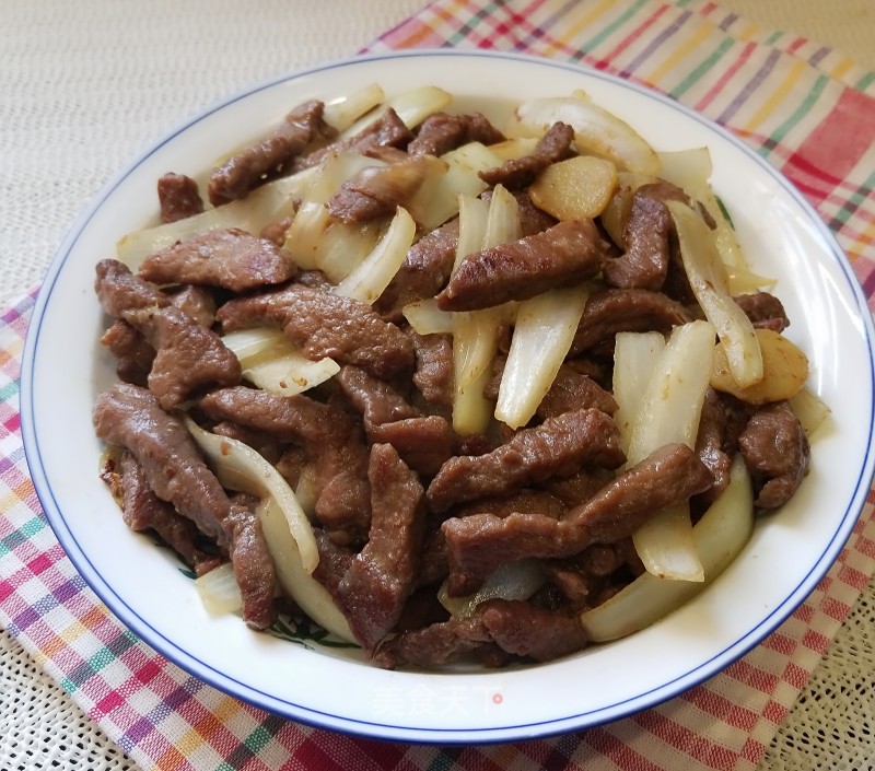 Fried Beef with Onion recipe