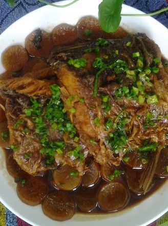 Braised Fish Cubes with Radish recipe