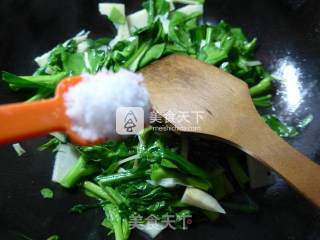 Stir-fried Rapeseed with Bamboo Shoots recipe