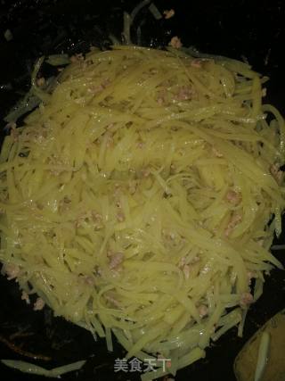 Shredded Potatoes with Minced Meat recipe