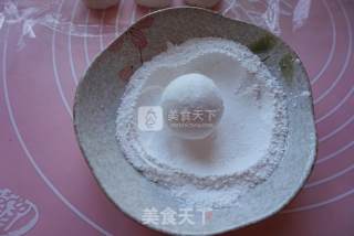 Reunion Round ~ Colorful Black Sesame Glutinous Rice Balls recipe