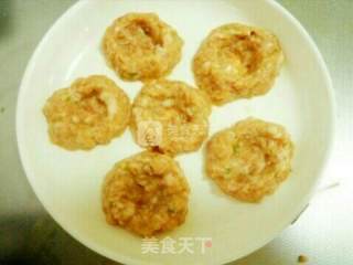 Steamed Meat Cake with Quail Eggs recipe