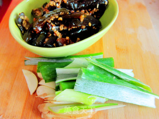 Stir-fried Tripe with Physalis and Spicy Sauce recipe