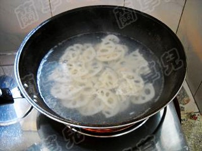 Griddle Broccoli and Lotus Root Slices recipe