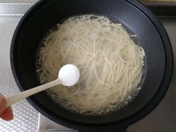 Ramen with Tomato and Egg Sauce recipe