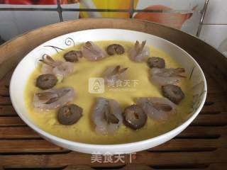 Soy Milk, Sea Cucumber and Shrimp Stewed Egg recipe