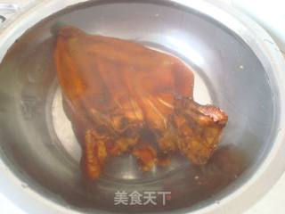 Stir-fried Bitter Gourd with Cured Pig Ears recipe