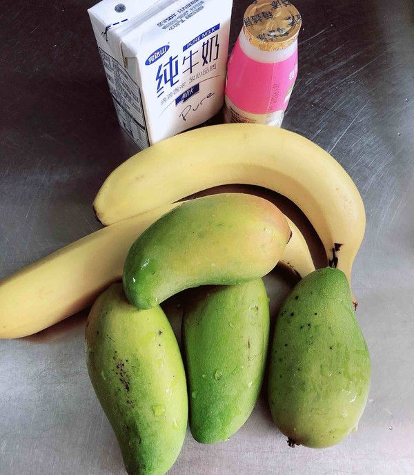 Mango Banana Milkshake | Intestinal Cleansing and Detoxification recipe
