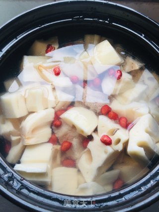 Pork Ribs, Lotus Root and Peanut Soup recipe