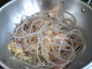 Stewed Vermicelli with Shredded Pork and Sauerkraut recipe