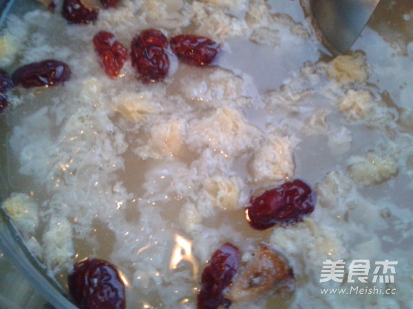 Red Dates Tremella Millet Congee recipe