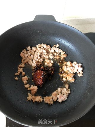 Stir-fried Minced Pork with Garlic Moss recipe