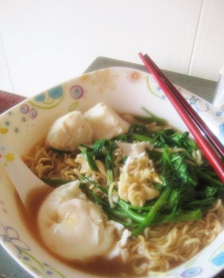 Instant Noodles with Boiled Eggs recipe