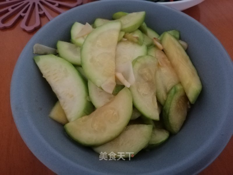 Stir-fried Yunnan Melon with Garlic Slices