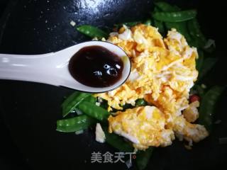 Scrambled Eggs with Snow Peas recipe