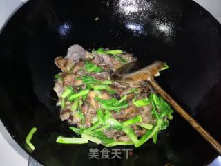 Hazel Mushroom and Chinese Cabbage in Oyster Sauce recipe