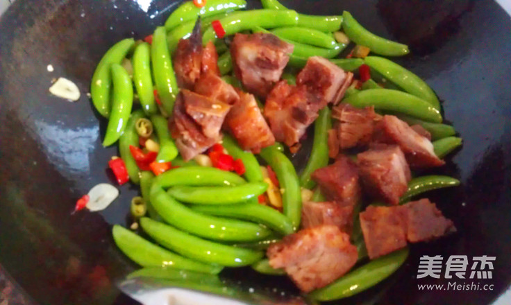 Stir-fried Roasted Ribs recipe