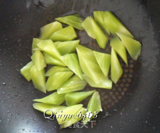 Stir-fried Lettuce and Cashew Nuts recipe