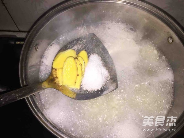 Congee with Preserved Egg and Lean Meat recipe