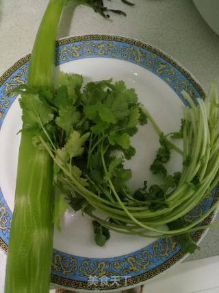 Nest Bamboo Shoots Mixed with Pig Ears recipe