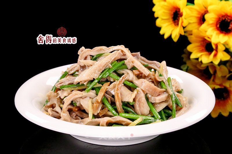 Tasty【leek and Cuttlefish Belly Shredded】suitable for All Ages recipe
