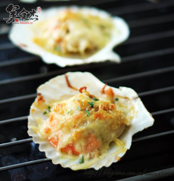 Baked Scallops with Cheese recipe