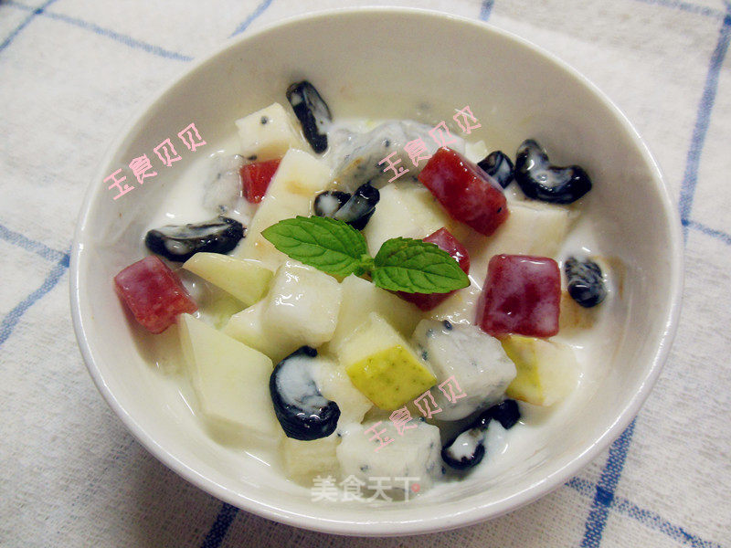 Yogurt and Black Garlic Salad——【magic Black Garlic Trial Report 2】 recipe