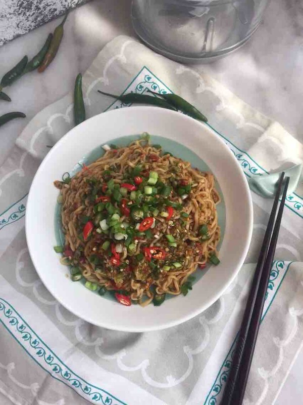 Spicy Dry Noodles recipe