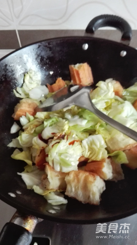 Fried Fried Dough Sticks with Cabbage recipe