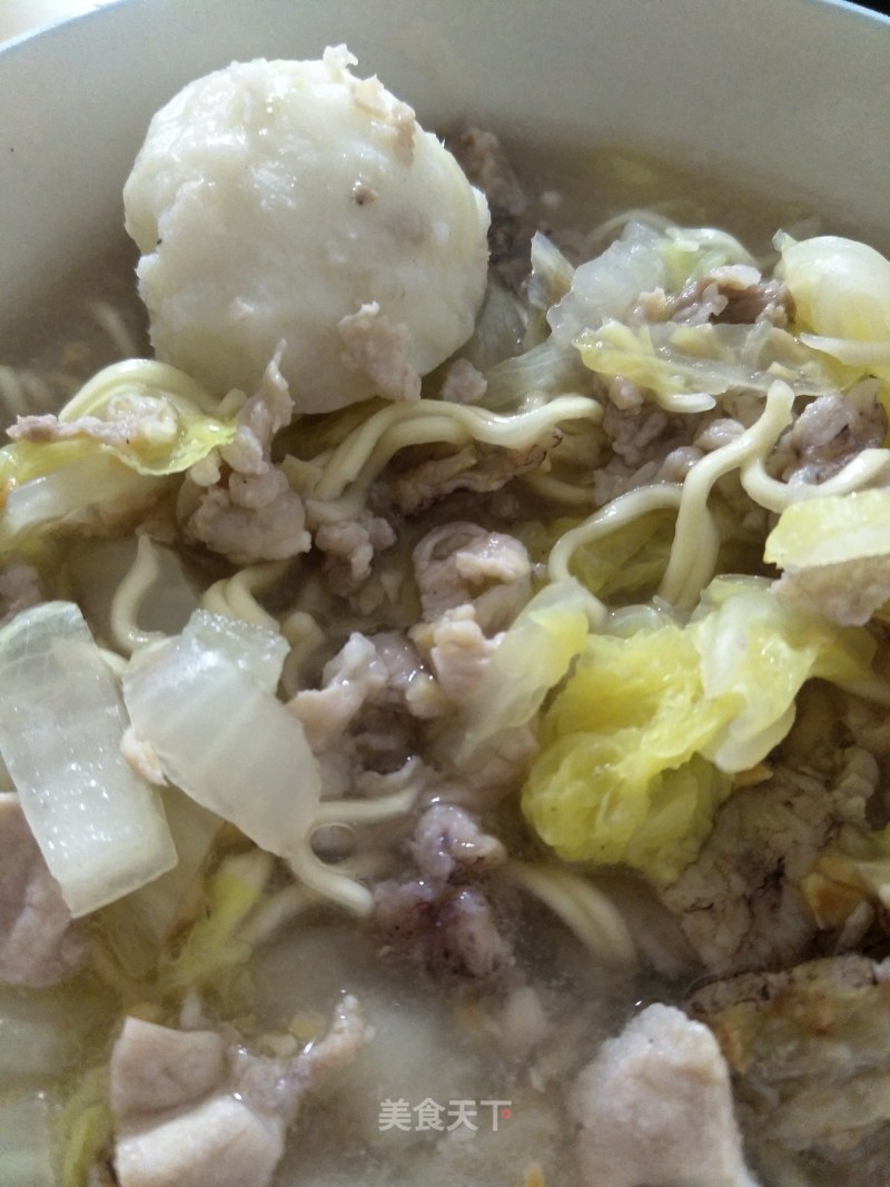 Cuttlefish Ball Noodle Soup with Lean Pork, Skin and Shrimp recipe