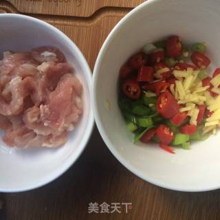 Stir-fried Lotus Vegetable with Sliced Pork recipe