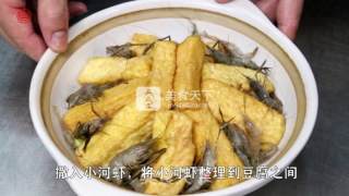 More Delicious Than Meat [river Prawn Tofu in Clay Pot] recipe