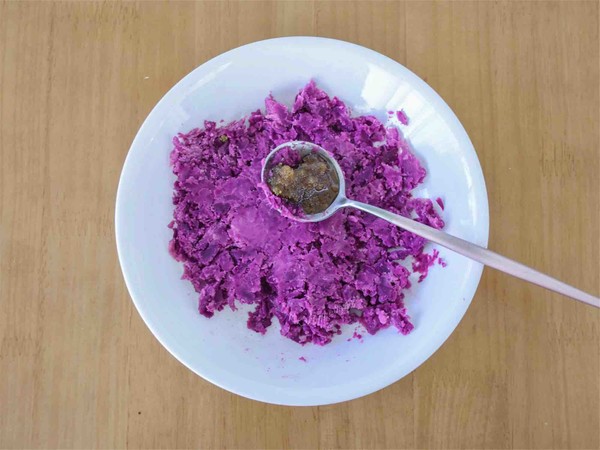 Purple Sweet Potato Sandwich Rice Cake recipe