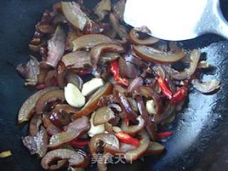 Stir-fried King Pleurotus with Pork Face recipe