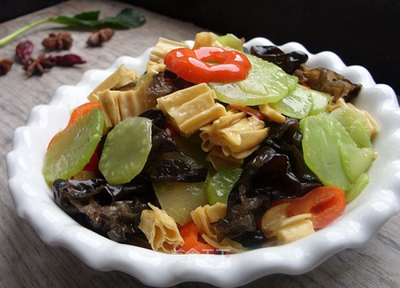 Vegetarian Fried Lettuce recipe