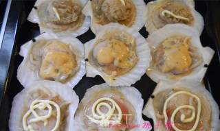 Baked Scallops with Cheese recipe