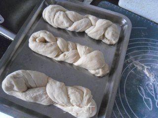 Single Woven Bread recipe
