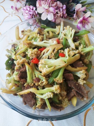 Stir-fried Beef with Organic Cauliflower recipe