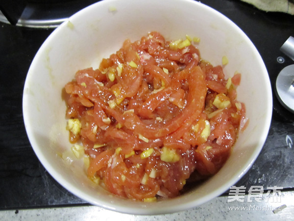 Stir-fried Pork with Cucumber Flower recipe