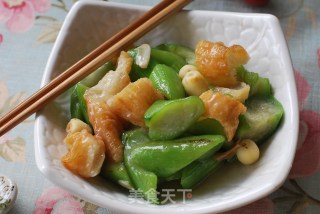 Beginning of Summer. 【loofah Braised Fritters】 recipe