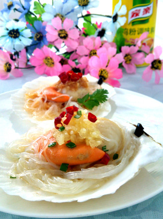 Steamed Scallops with Cantonese Garlic Vermicelli recipe