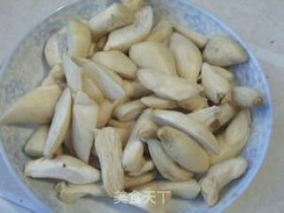 Abalone with Broccoli and Pleurotus Eryngii recipe