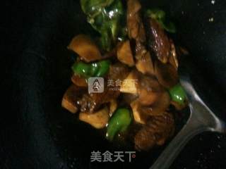 Fried Chicken Wings with Pleurotus Eryngii recipe