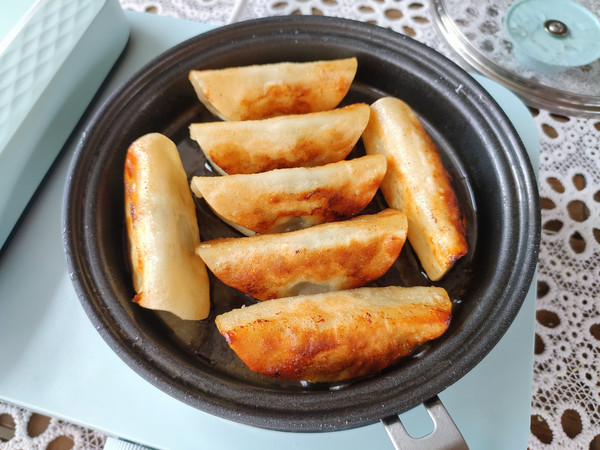 Pork Dumplings, Potato Shredded Egg Cake, Pumpkin Millet Congee recipe