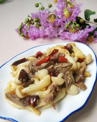 White Jade Mushroom Mixed with Chicken Offal
