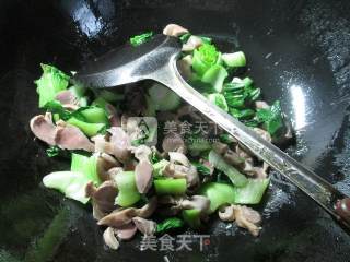Stir-fried Vegetables with Chicken Gizzards recipe