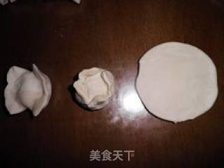 Step by Step Teaches You How to Make Traditional Snacks-huangqiao Sesame Seed Cakes recipe